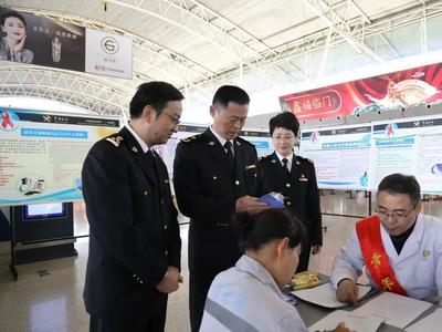 社区动员同防艾,健康中国我行动--中国海关在行动